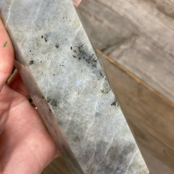 LARGE Labradorite Tower - Picture 5 of 5